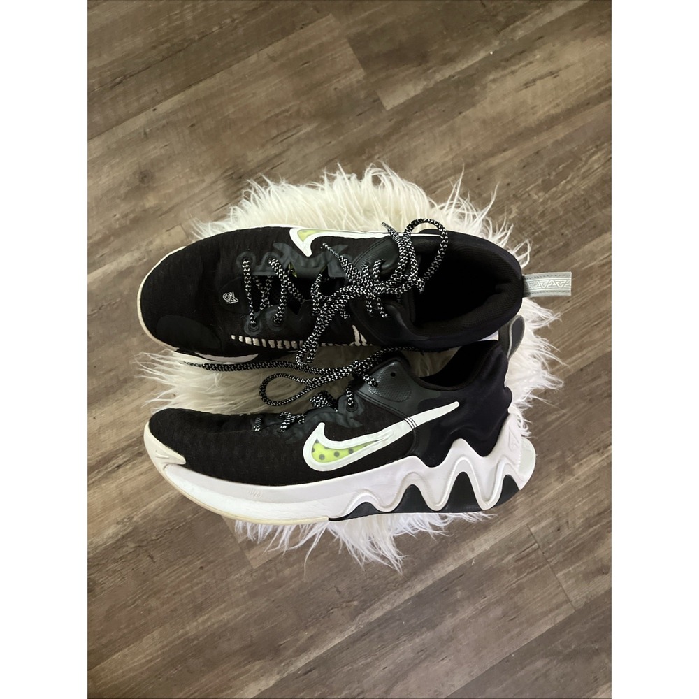 Nike Giannis Immortality Black Volt Men's Low Top Basketball Sneaker‎ size 10.5
